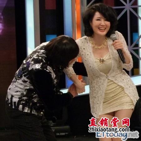 台“美腿始祖”做直销 快餐店内推销清洁品