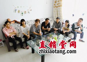 鼓吹“交3800元能赚381万”男女老少假扮一家人搞传销