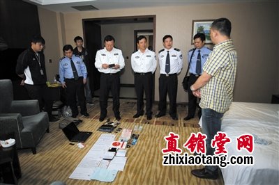 广西警方在打传现场。