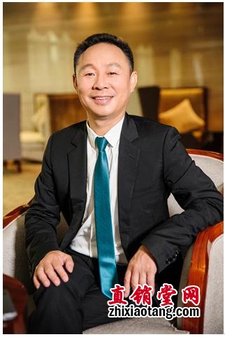 图为：三生(中国)健康产业有限公司董事长黄金宝