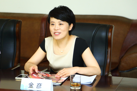 海曙区区委常委、组织部部长金彦做会议发言