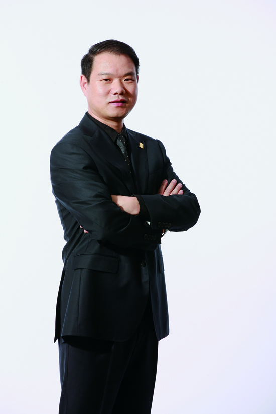 绿之韵集团全球营销中心  ( 中国区 ) 常务副总经理  谌献军