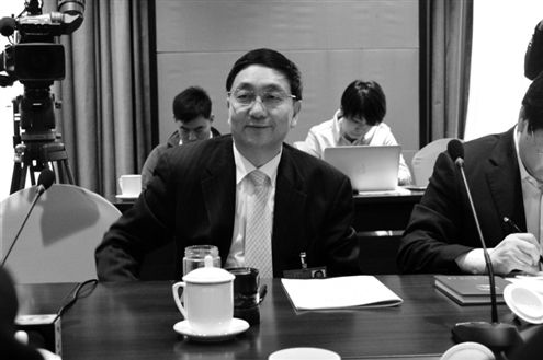 凌沛学建议制定中华人民共和国直销法，促进行业健康快速发展