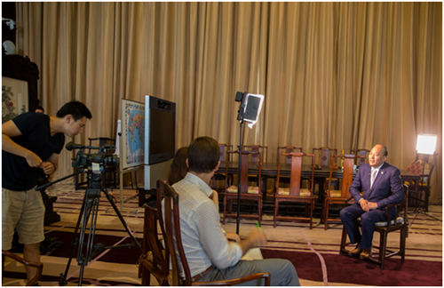 天狮董事长李金元接受美国彭博新闻社专访分享创业故事