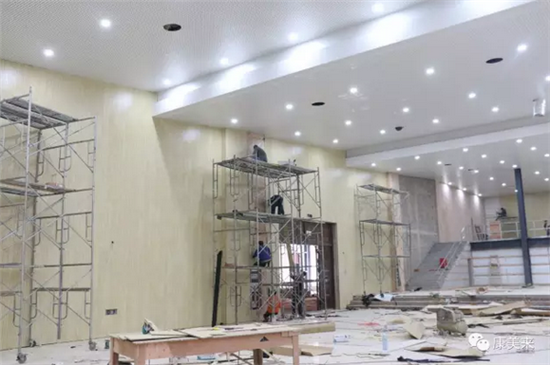 余春富亲自查看康美来会议中心工程进程