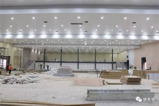 余春富亲自查看康美来会议中心工程进程