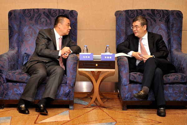 四川省副省长朱鹤新会见康美马兴田 共绘大健康广阔前景