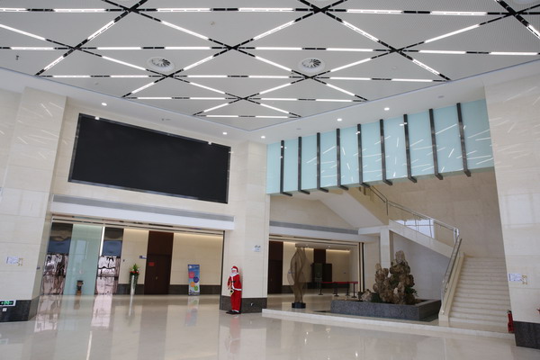 教育学院大厅.JPG