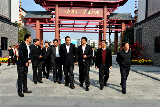 青海省副省长王黎明率政府考察团考察康美药业