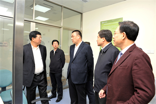 青海省副省长王黎明率政府考察团考察康美药业