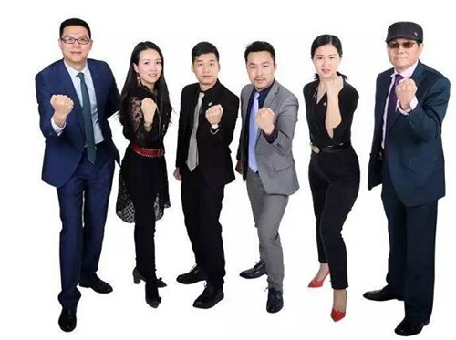 苏州绿叶集团·小商联盟在苏州总部召开2017启动大会