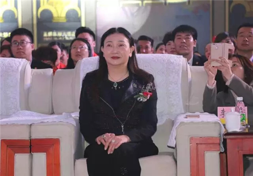 绿之韵碧波庭元一伟业橙色风暴周年庆暨2017全球战略发布会盛大举行