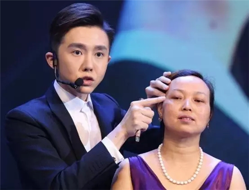 “应势而为 勇于担当”—2017罗麦科技新品发布会暨西南大区一季度表彰会