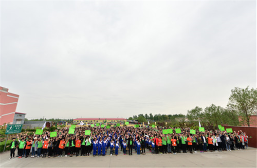 2017让爱传出去 ——尚赫第82所小学举行揭牌仪式