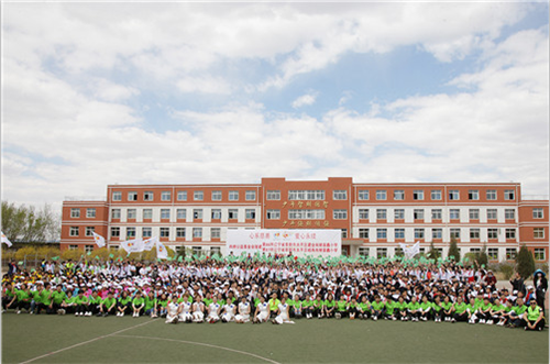 2017让爱传出去——第85所、86所、87所尚赫公益小学揭牌