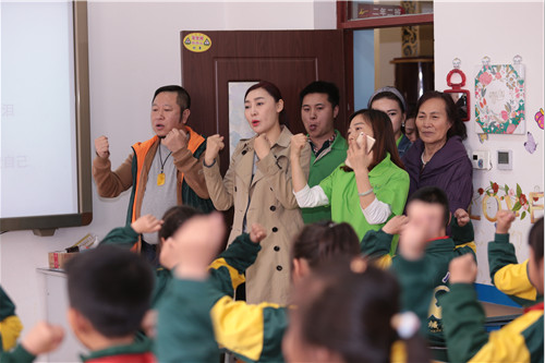 2017让爱传出去——第85所、86所、87所尚赫公益小学揭牌