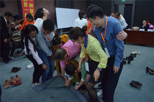 金日举办“健康有约·你我共享”培训会