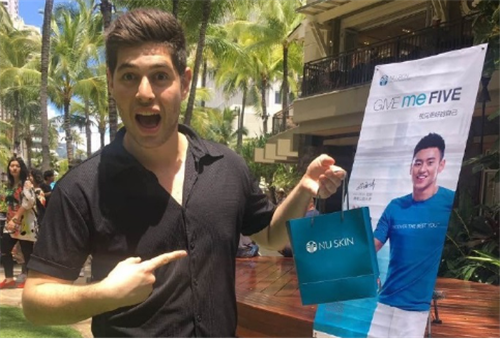 如新夏威夷“拍大片” 引领智能护肤新风尚