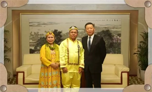 菲律宾巴拉望岛及棉兰岛国王王后一行考察隆力奇