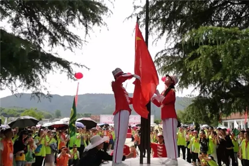 2017“让爱传出去”——尚赫第94所小学举行揭牌仪式