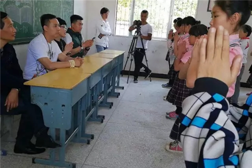 2017“让爱传出去”——尚赫第94所小学举行揭牌仪式