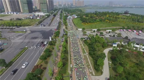 绿之韵公益健康跑成功举行 为贫困母亲献爱5.20公里