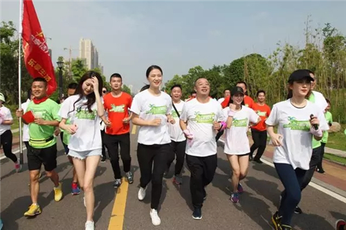 绿之韵公益健康跑成功举行 为贫困母亲献爱5.20公里