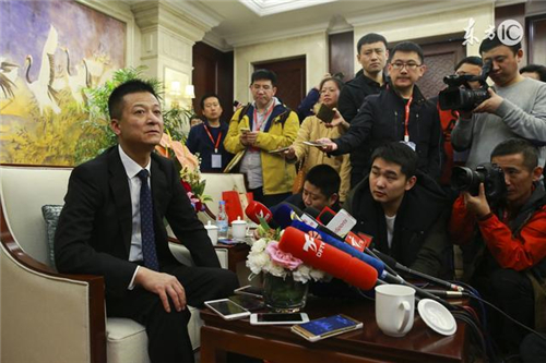 束昱辉:不方便对足协新政说三道四,天津权健不差钱!