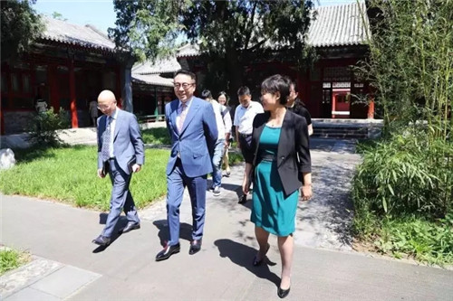 北京大学教育基金会徐建成助学金、李仙霖助学金在北京大学正式设立