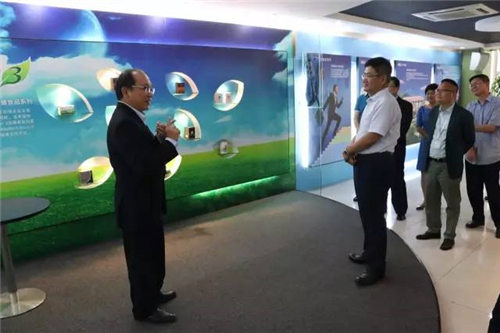 青岛市工商领导莅临长青（中国）日用品有限公司参观调研