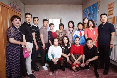 2017让爱传出去 ——尚赫第98所小学举行揭牌仪式