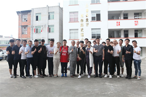 让爱传出去——第99所尚赫郑武强小学揭牌仪式隆重举行