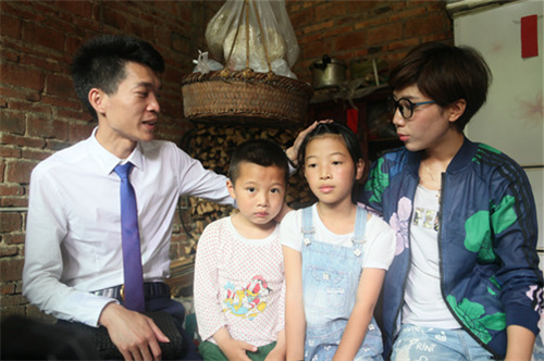 2017让爱传出去 ——第101所尚赫曹文爱小学揭牌仪式举行