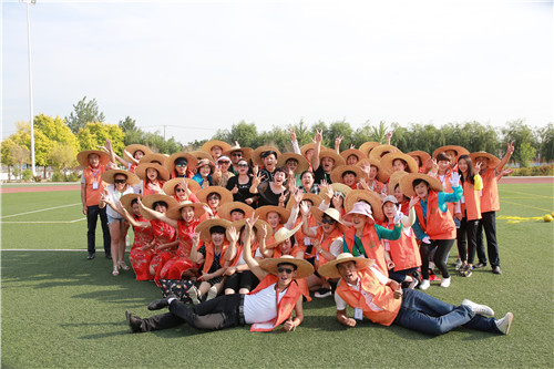 2017让爱传出去 ——第102所、第103所尚赫公益小学揭牌仪式