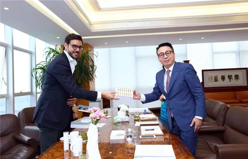 意大利INTERCOS集团瑞士CRB总裁、研发总监来访绿叶科技集团