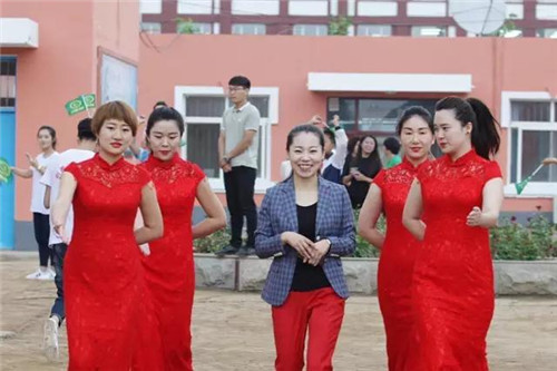 2017让爱传出去 ——第108所尚赫刘双燕小学揭牌仪式