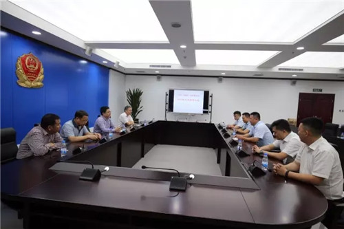 罗麦启明公益基金会举行赠阅《中国工商报》报刊卡仪式