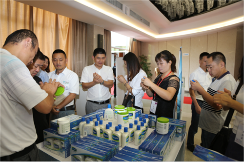 隆力奇携手丝塔芙全面开拓国内专用护肤品市场