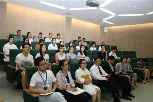 隆力奇为清华博士生搭建实践平台