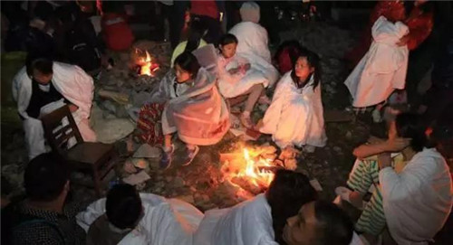 祈福九寨沟——金科伟业“鸿远体系”助力“无偿献血”