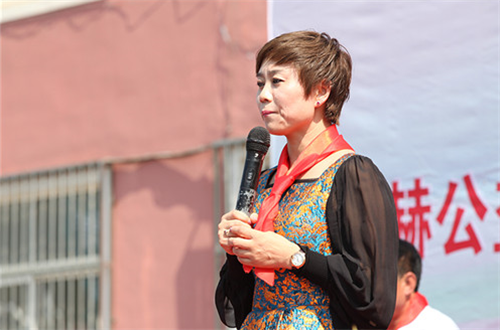 2017让爱传出去 ——第114所尚赫孙丹小学揭牌仪式举行