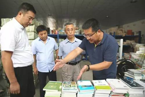 罗麦“中国航天启明图书室”捐书助学项目继续启动