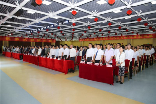 三株营销模式启动誓师大会召开 董事长吴炳新致辞 ——敢为天下先