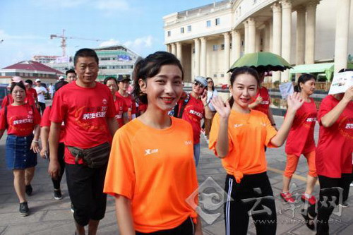 无限极养生行走日引爆红河 上班族爽乐开走