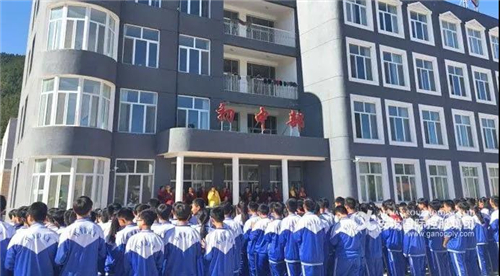 安发高益槐科技教育发展基金会图书捐赠活动走进内蒙古