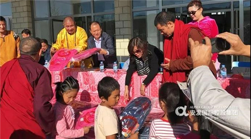 安发高益槐科技教育发展基金会图书捐赠活动走进内蒙古