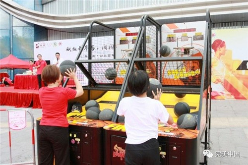 完美广西分公司举办“献血我参与,闯闯更健康”大型公益活动