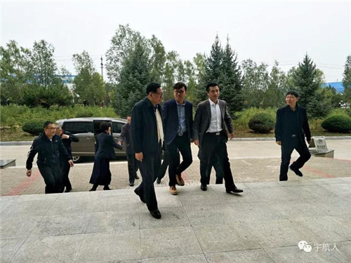 内蒙古食品药品监督管理局一行调研宇航人