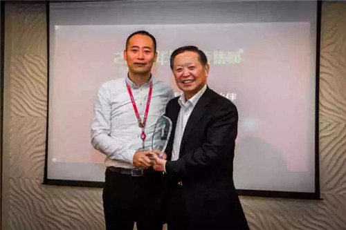 隆力奇徐董考察京东亚洲一号仓