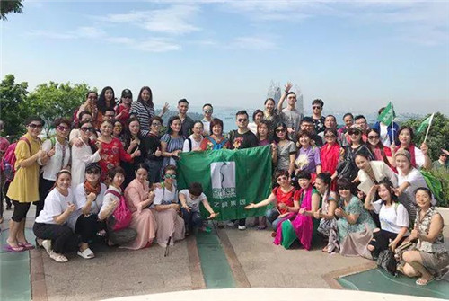 2017绿之韵营销精英新马尊贵之旅圆满收官